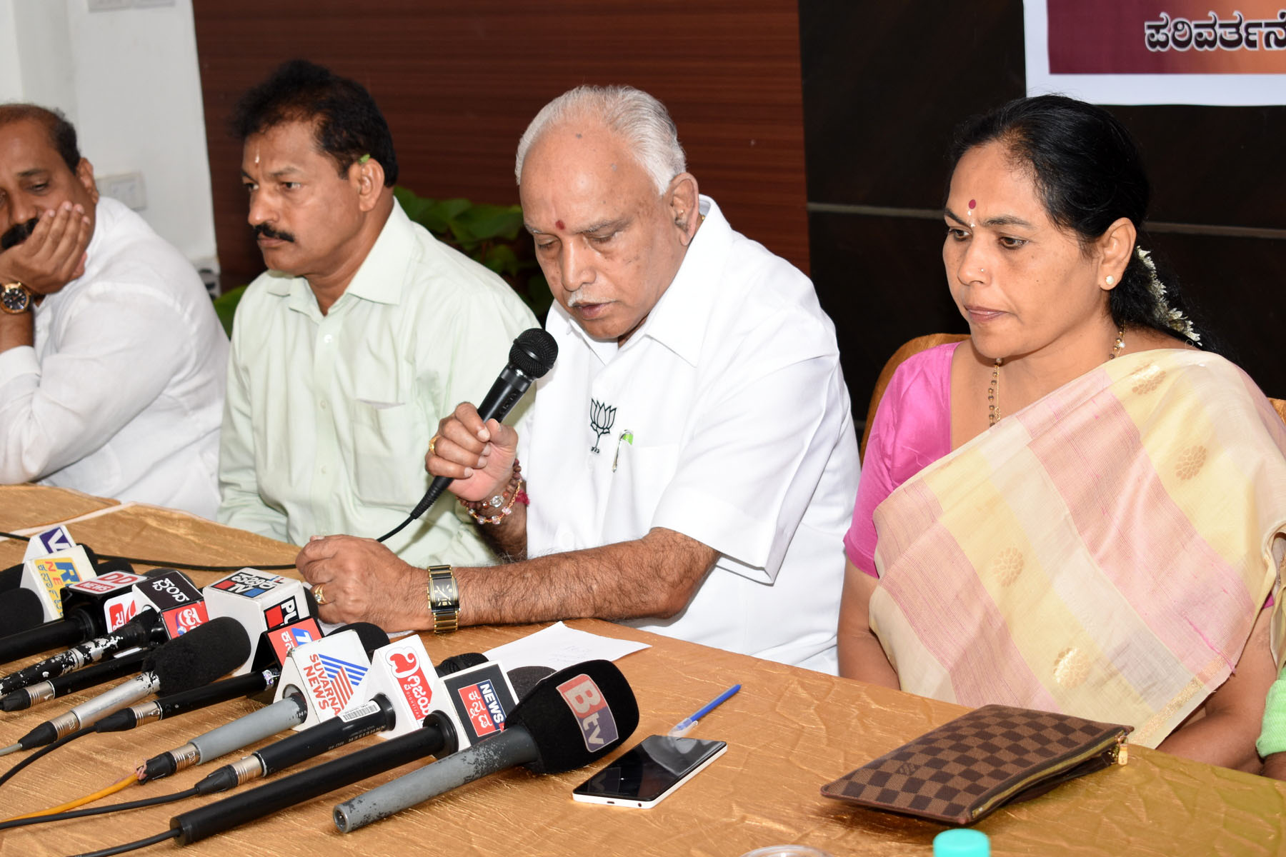 ರಾಜ್ಯದ ಆರ್ಥಿಕ ಸ್ಥಿತಿ ಬಗ್ಗೆ ಶ್ವೇತಪತ್ರ ಹೊರಡಿಸಿ: ಯಡಿಯೂರಪ್ಪ